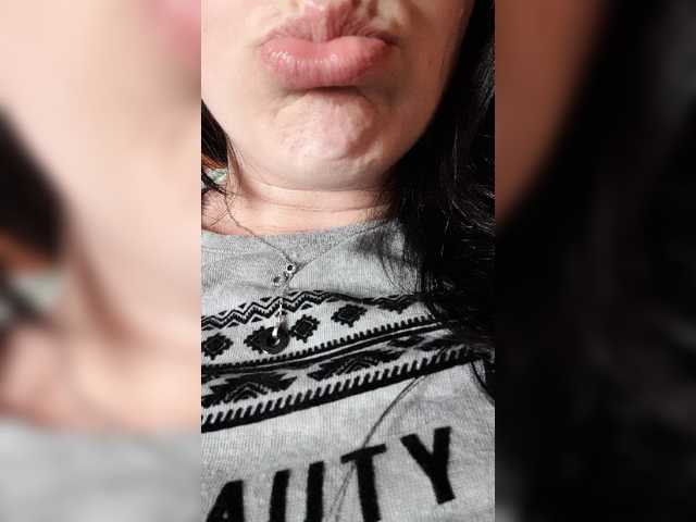 Snímky obrazovky vysielania xwildthingsx