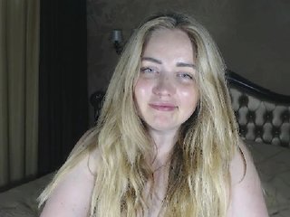 Snímky obrazovky vysielania xxkristinaxx