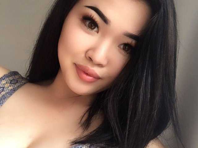 Erotický videohovor xxxasianbabe