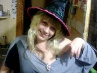 Erotický videohovor xxxvikaxxx