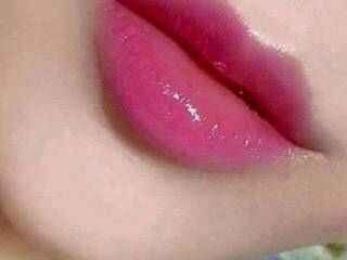 Erotický videohovor xxYummyKiss