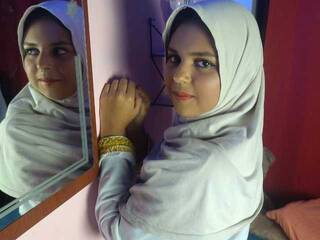 Erotický videohovor YaminaIssawi