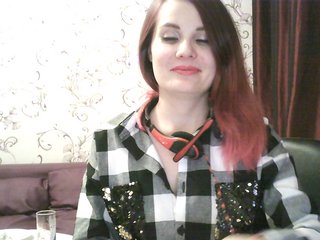 Snímky obrazovky vysielania MistressSexologinia