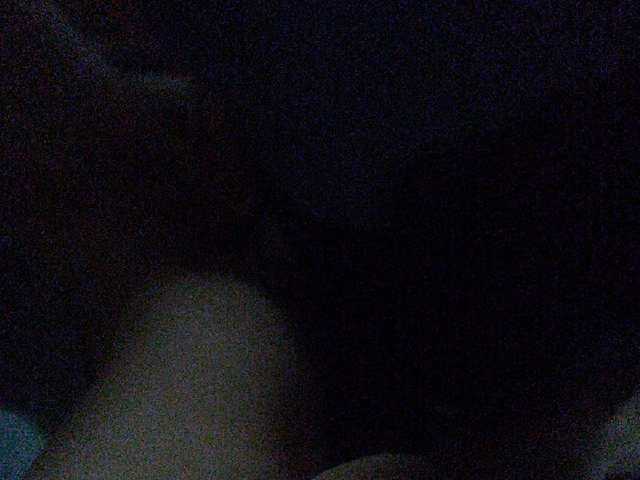 Snímky obrazovky vysielania youngsubfun