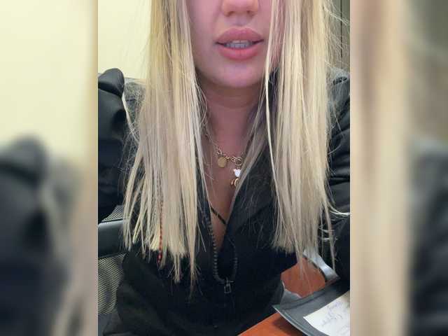 Snímky obrazovky vysielania Your-Kitty