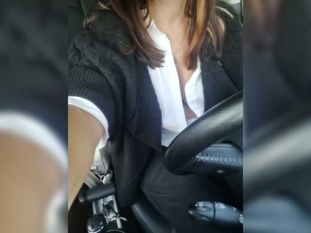 Snímky obrazovky vysielania your-lioness