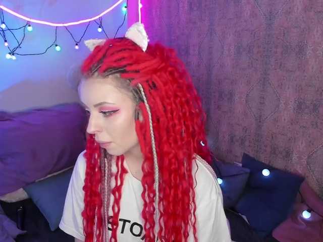 Snímky obrazovky vysielania youreyesgazm