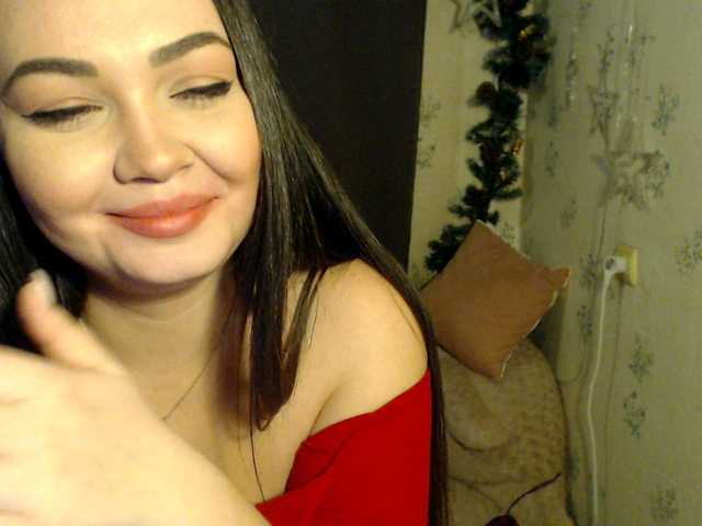 Snímky obrazovky vysielania YourMilenaa