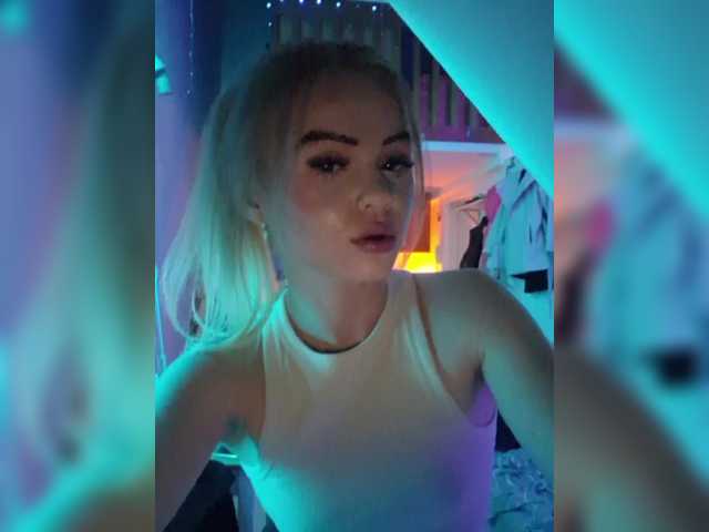 Snímky obrazovky vysielania Yourprincess12