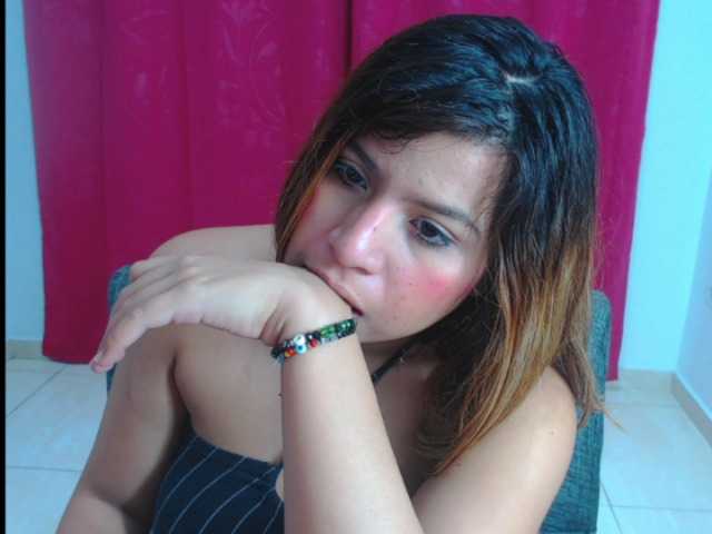 Snímky obrazovky vysielania yummy-baby