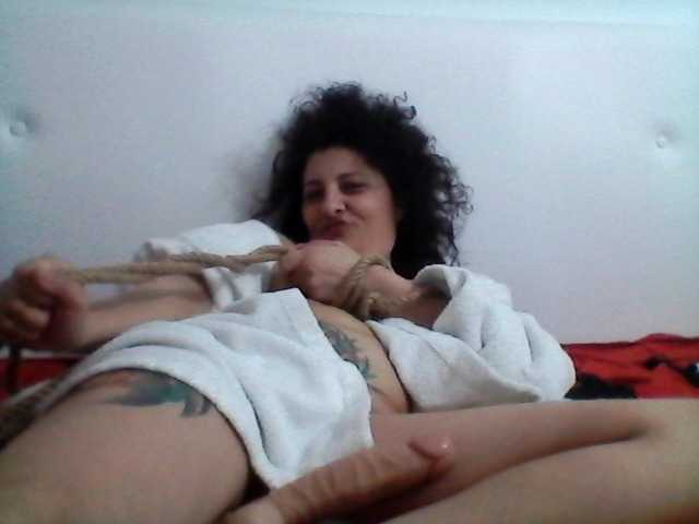 Fotografie yvona78 Hello in my room!Let*s have fun together![none] CUM SHOW!**new**latina**show**boobs**puseu