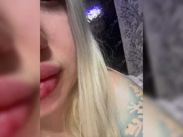 Snímky obrazovky vysielania zipa878