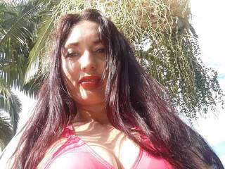 Erotický videohovor ZORAIDAHOTDIR