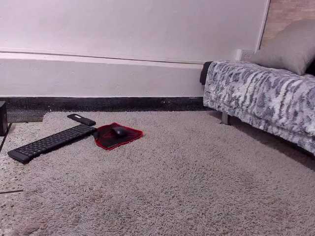 Snímky obrazovky vysielania Zzoee